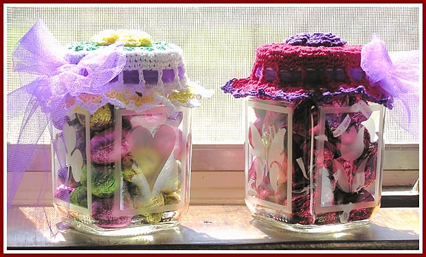 Friendship Quilt jars with crocheted Easter Bonnet or Red Hat toppers